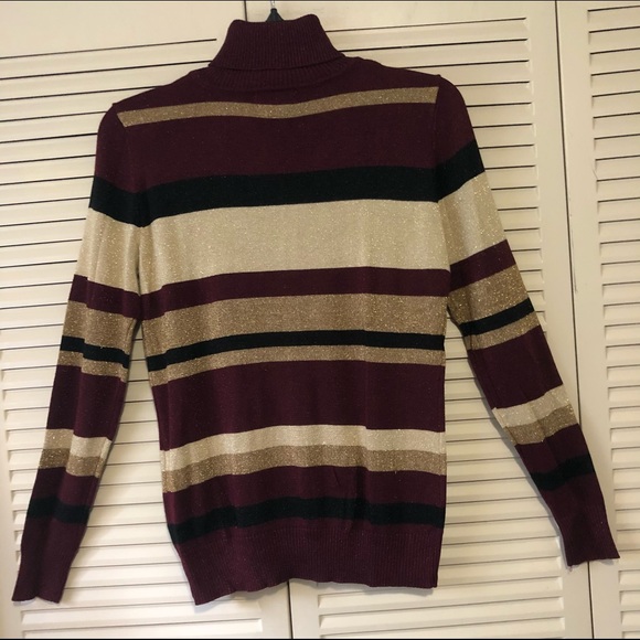 Joseph A NWOT Turtleneck Striped Sweater in size Medium - Picture 2 of 6